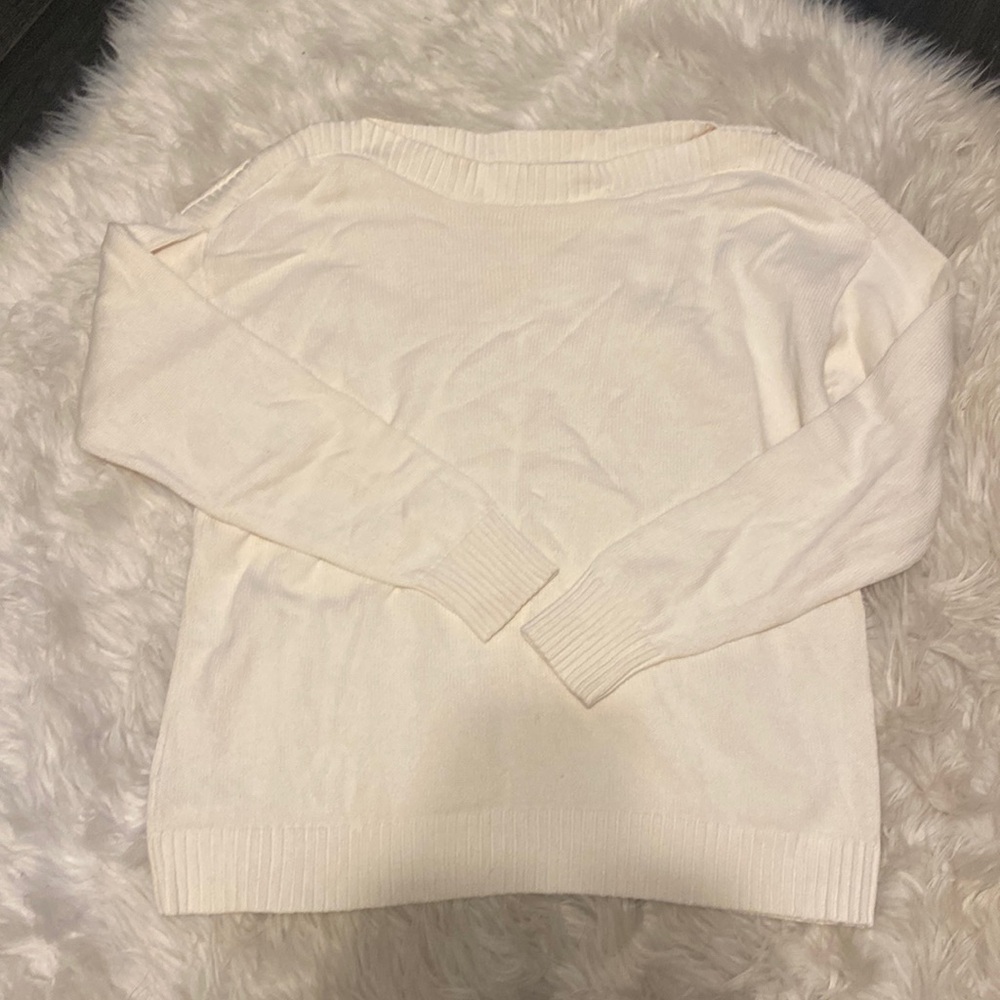 Off white loft sweater. Soze medium